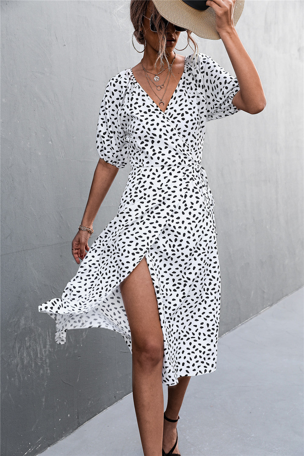 Damen Wickelkleid mit eleganten Puffärmeln und modernem Muster Heidi-Mode