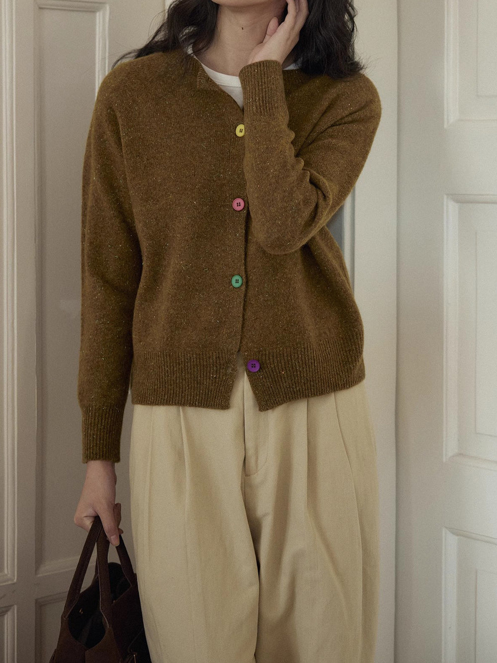 Damen Knopf-Front Strickjacke mit bunten Details Heidi-Mode