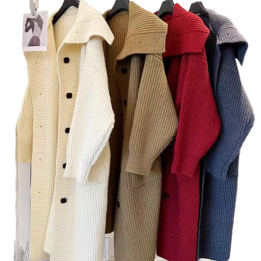 Damen Grobstrickjacke mit voluminösem Schnitt und dekorativen Knöpfen Heidi-Mode