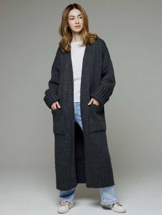 Damen bequemer langer Strickcardigan mit Taschen und breiten Ärmeln Heidi-Mode