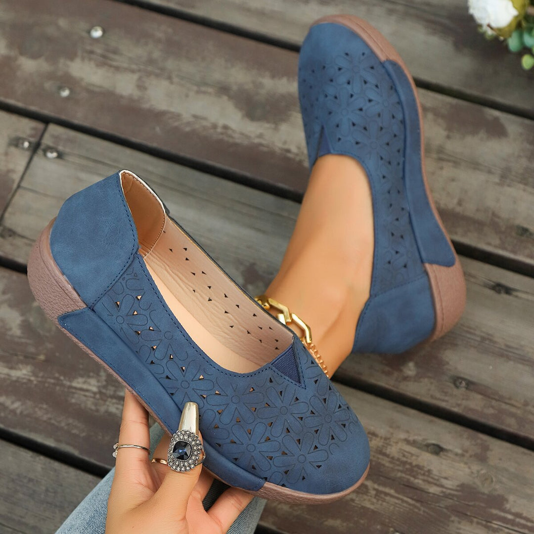 Damen Slipper mit dekorativem Blumenmuster und rutschfester Sohle Heidi-Mode