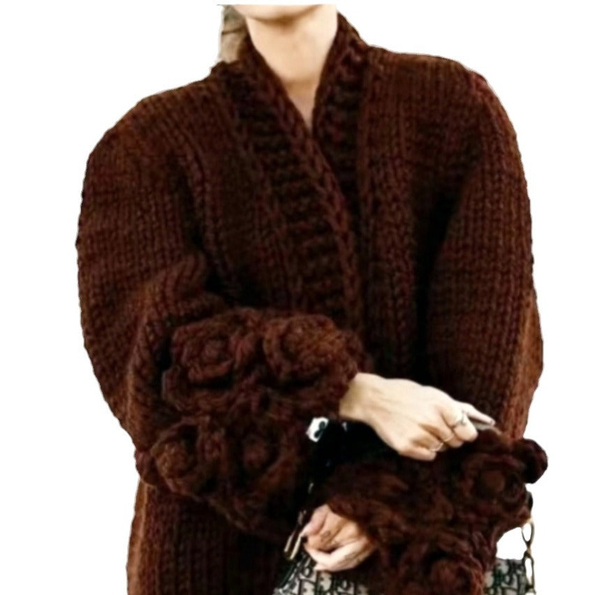 Damen Strickjacke mit floralem Design und oversize Passform Heidi-Mode