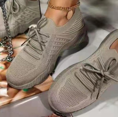 Damen modische Leichtgewicht Sneakers mit atmungsaktivem Strickoberteil und rutschfester Sohle Heidi-Mode
