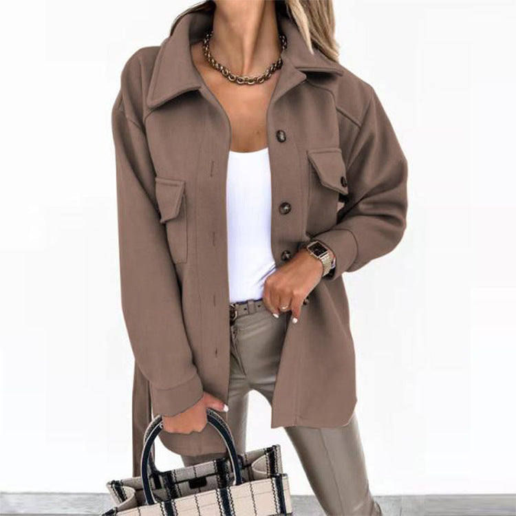 Damen Oversize-Hemdjacke mit praktischen Taschen und modernem Kragen Heidi-Mode