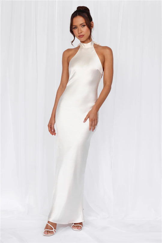 Damen Elegantes Maxikleid mit hochgeschlossenem Design und schimmerndem Satin-Finish Heidi-Mode