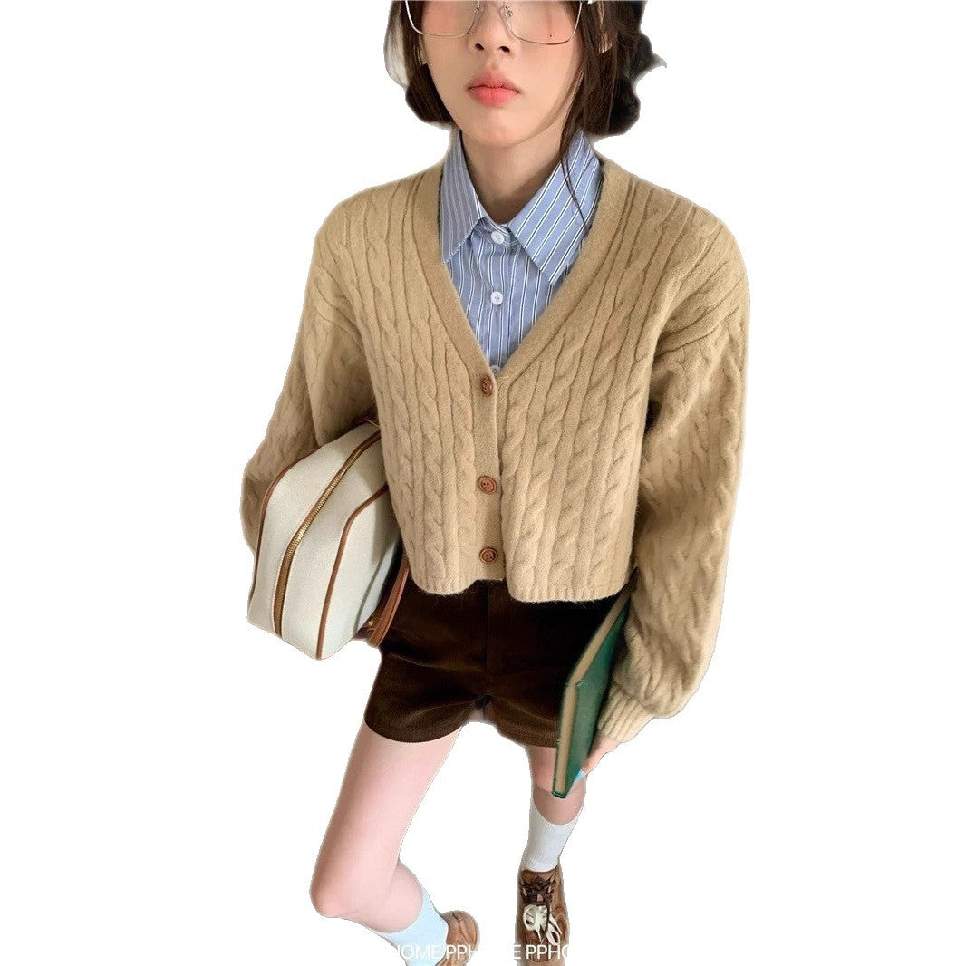 Damen kuscheliger Strickcardigan mit V-Ausschnitt und großen Knöpfen Heidi-Mode