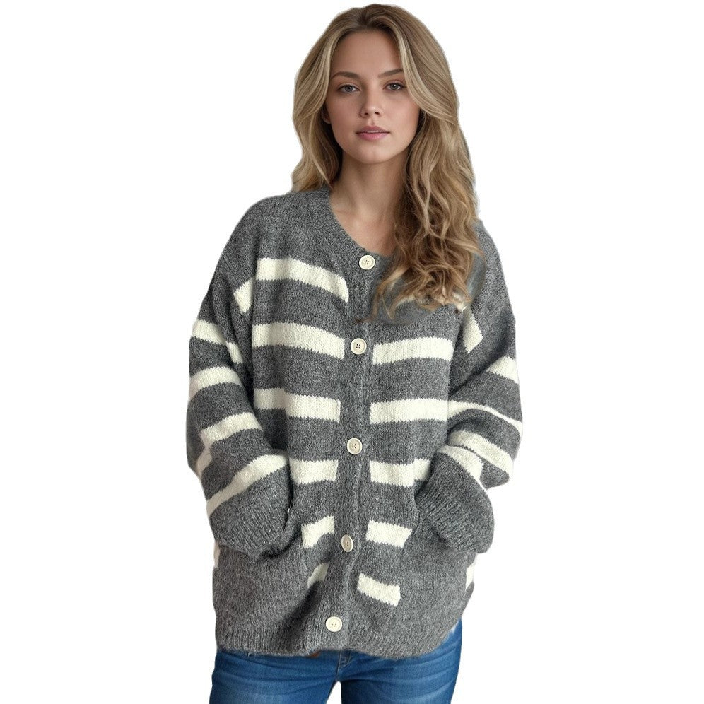 Damen Strickjacke mit dekorativen Knopfdetails und modischem Streifenmuster Heidi-Mode