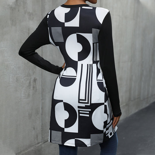 Damen Langarmshirt mit grafischem Muster und asymmetrischem Saum Heidi-Mode