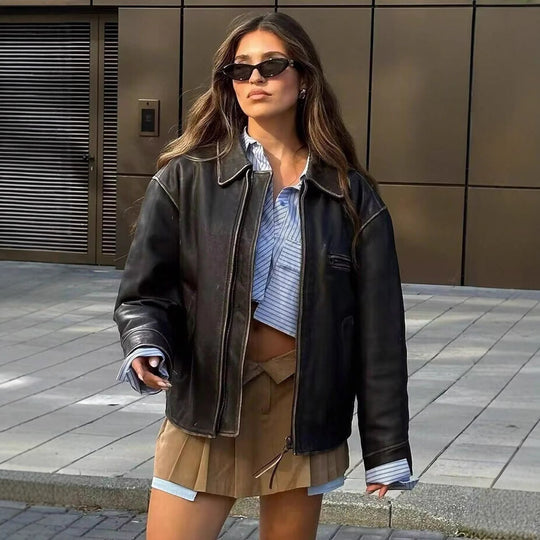 Damen cropped Hemdjacke mit strukturierten Taschen und trendigem Schnitt Heidi-Mode