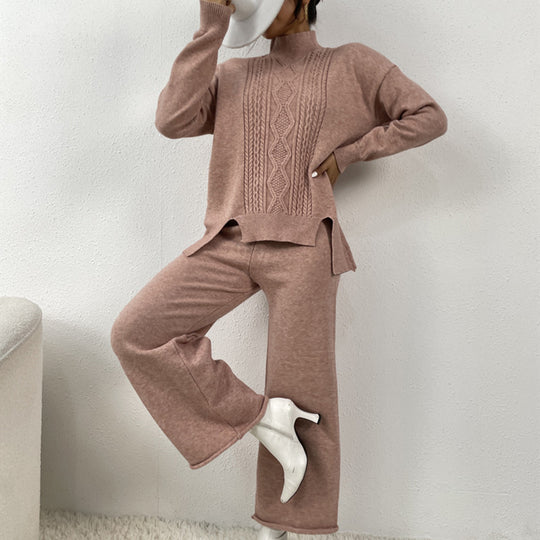 Damen eleganter Strickanzug mit hohem Kragen und farbenfrohem Muster Heidi-Mode