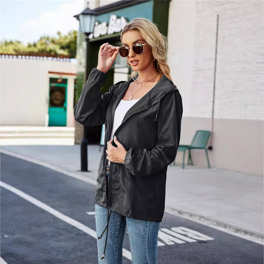 Damen leichte und atmungsaktive Windbreaker-Jacke mit verstellbarem Kapuzenkragen Heidi-Mode