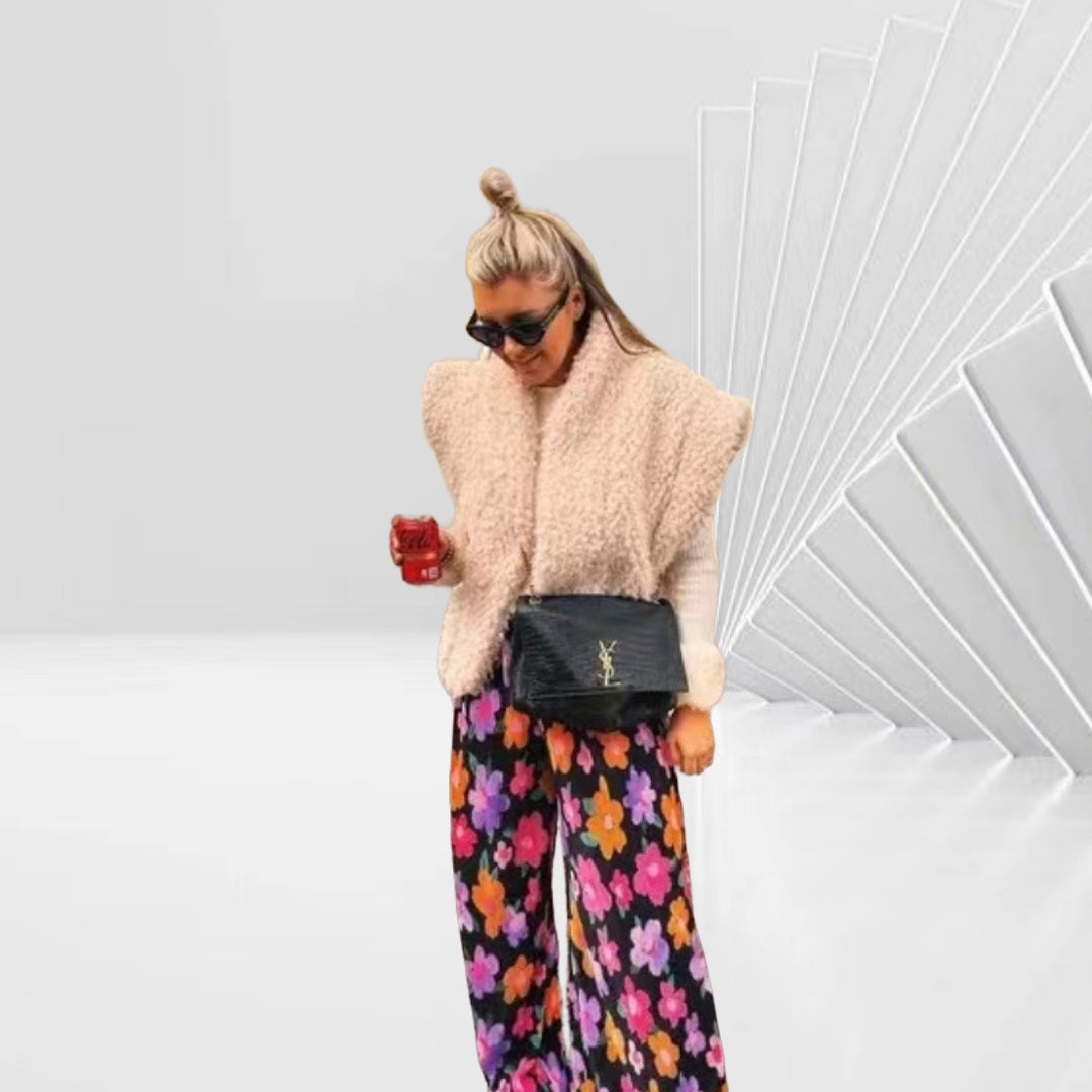 Damen Fleece-Weste mit innovativen Überwurf-Details und praktischen Taschen Heidi-Mode