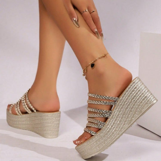 Damen Plateau-Sandalen mit geflochtenem Riemen-Detail Heidi-Mode