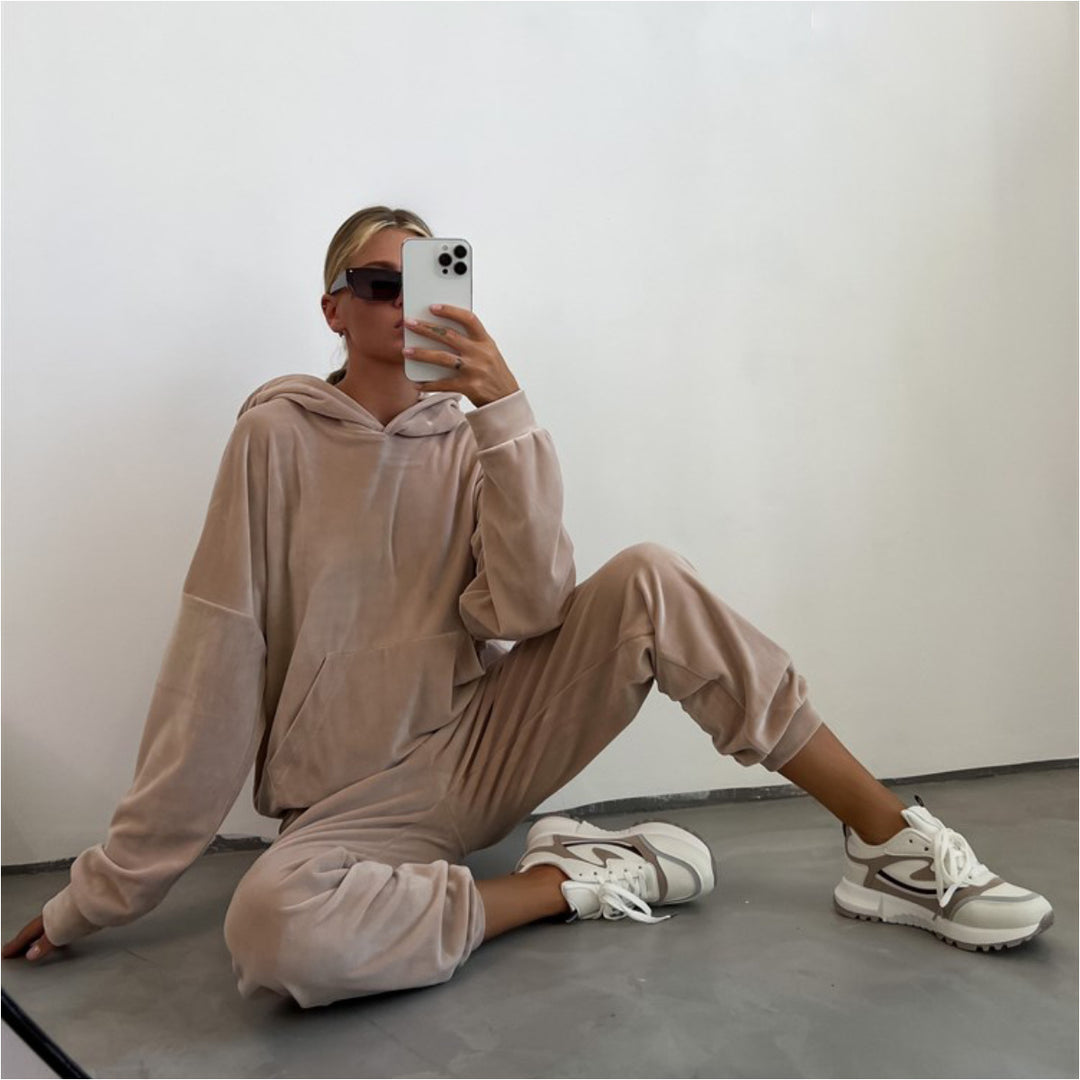 Damen Kuscheliges Hoodie und Jogginghose Set Heidi-Mode