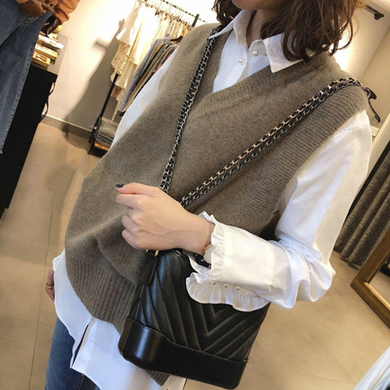 Damen Ärmellose Strickweste mit V-Ausschnitt und Rippdetails Heidi-Mode