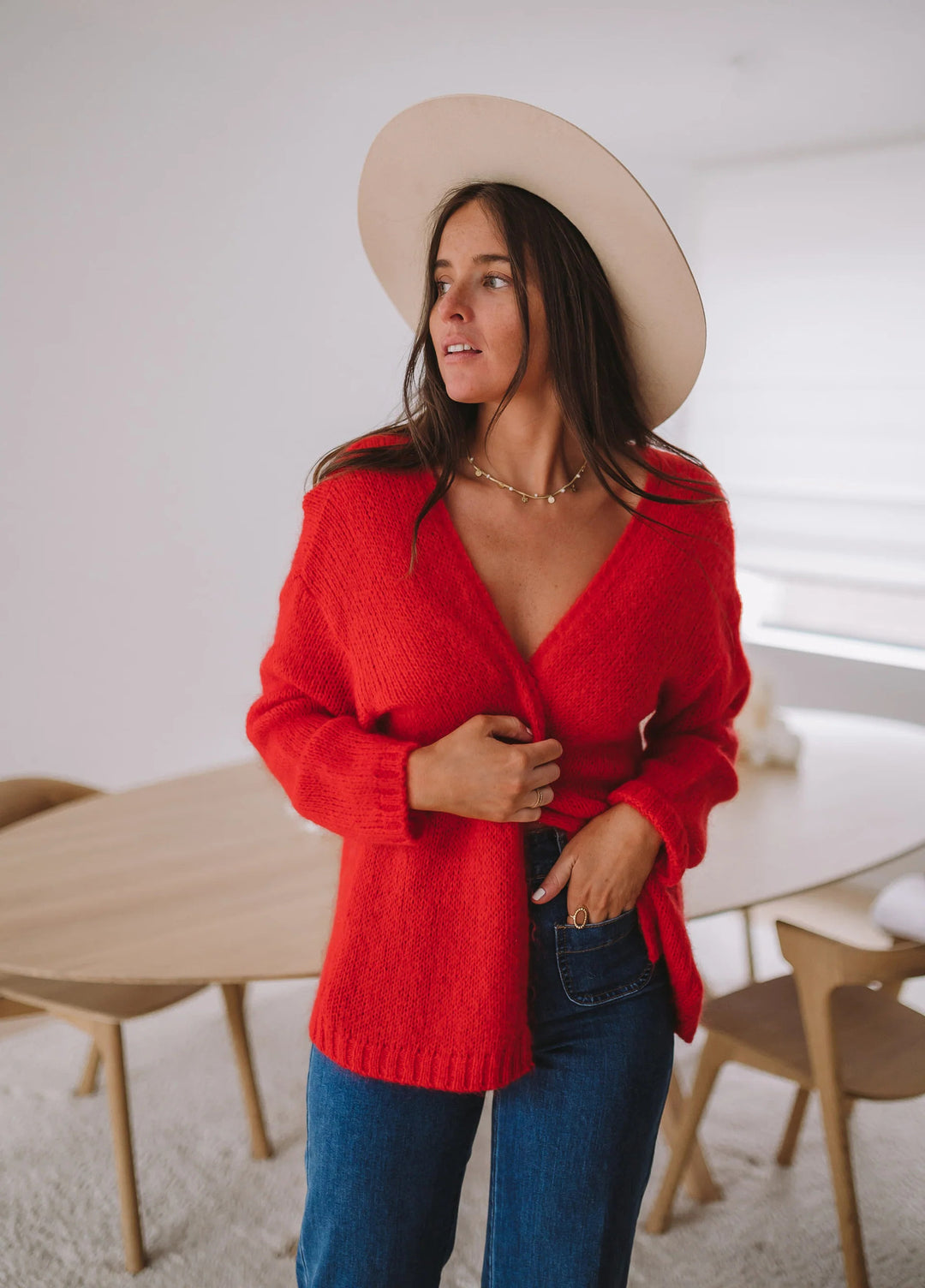 Damen lässiger Pullover mit offener Schulter und weichem Strickmuster Heidi-Mode