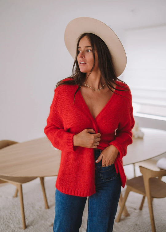 Damen lässiger Pullover mit offener Schulter und weichem Strickmuster Heidi-Mode