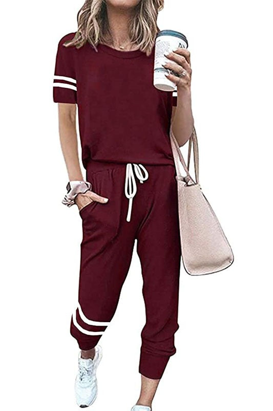 Damen Freizeitanzug mit stylishem Kontraststreifen Heidi-Mode