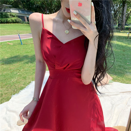 Heidi-Mode | Französisches Retro Satin V-Ausschnitt Roter Sling Urlaubskleid
