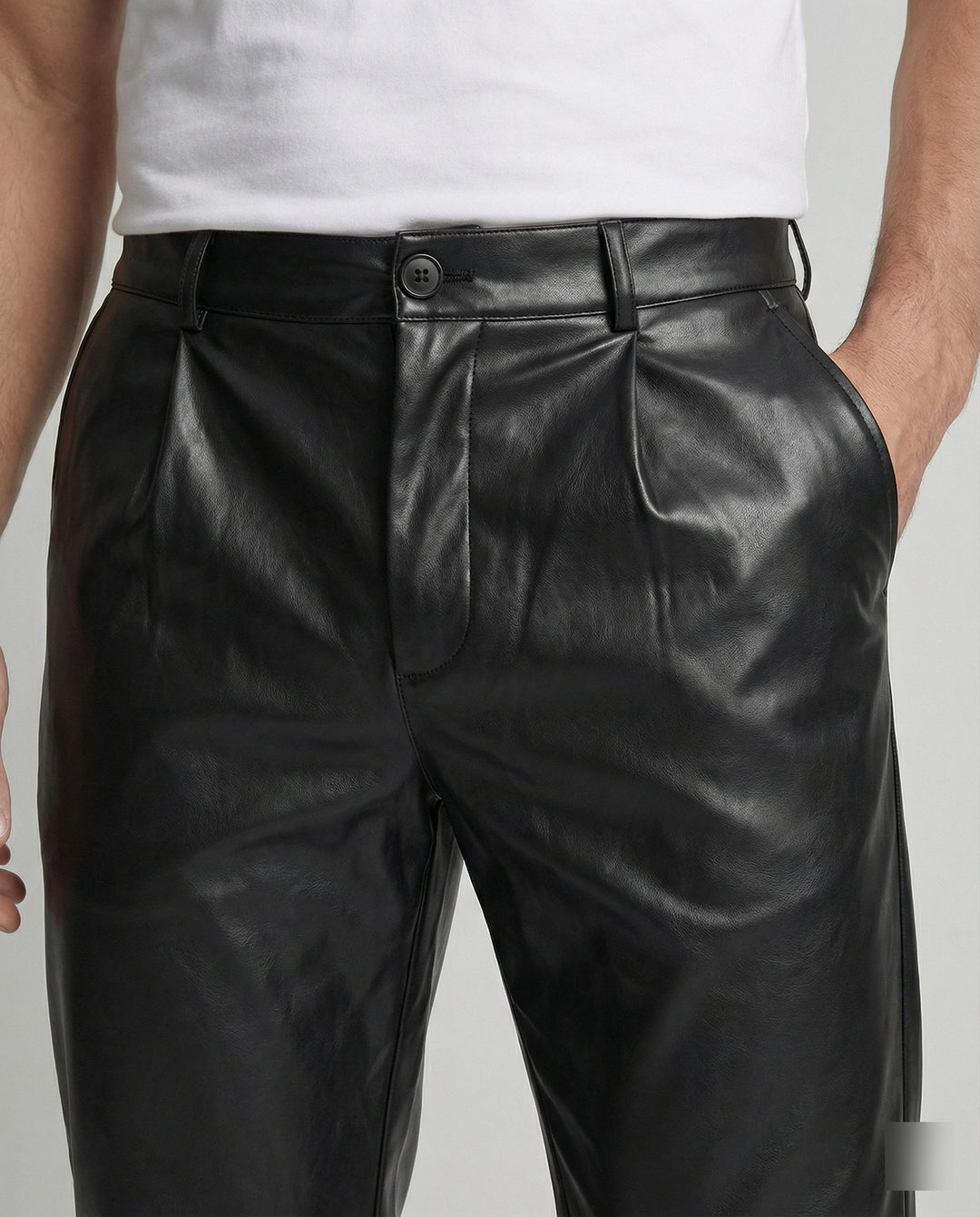 Herren Kunstlederhose elegant geschnitten