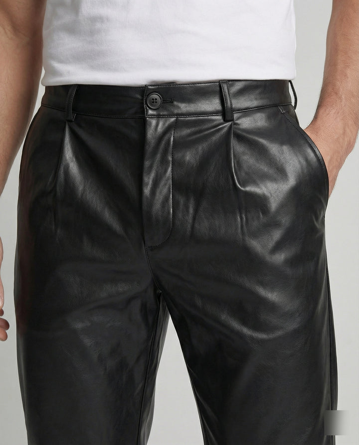 Herren Kunstlederhose elegant geschnitten