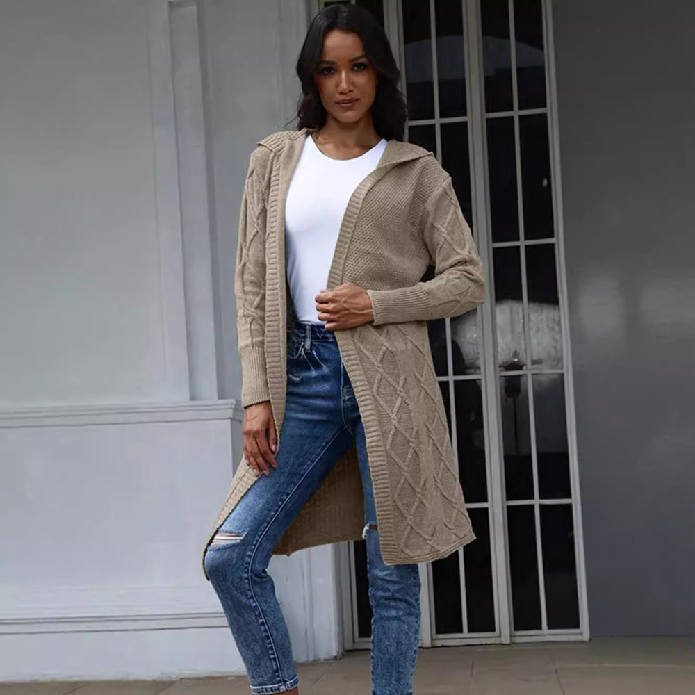 Damen Strickjacke mit Kapuze und stilvollem Zopfdesign Heidi-Mode