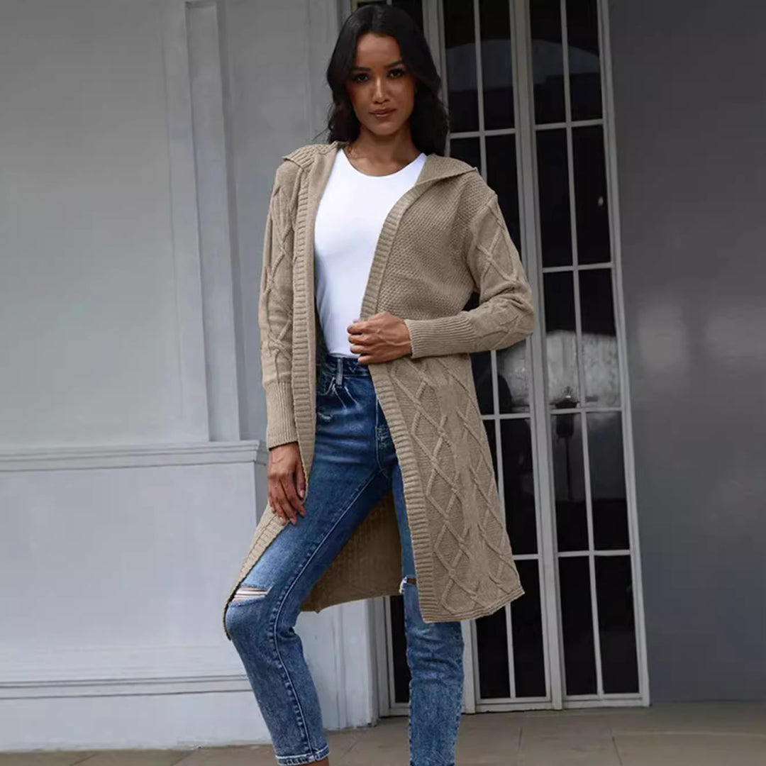 Damen Strickjacke mit Kapuze und stilvollem Zopfdesign Heidi-Mode