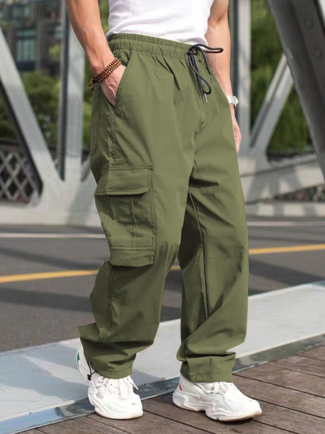 Herren moderne Cargohose mit elastischem Bund und multifunktionalen Taschen Heidi-Mode
