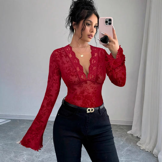 Damen Elegantes Spitzenoberteil mit tiefem V-Ausschnitt und Rüschendetails Heidi-Mode
