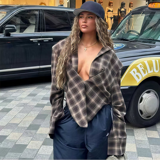 Damen Oversized Karo-Hemdbluse mit tiefem V-Ausschnitt und lässigem Schnitt Heidi-Mode