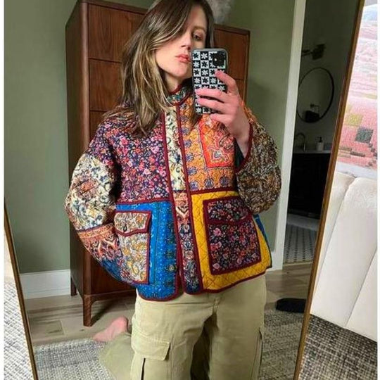 Damen Quilted Jacke mit buntem Patchwork-Design und praktischen Taschen Heidi-Mode