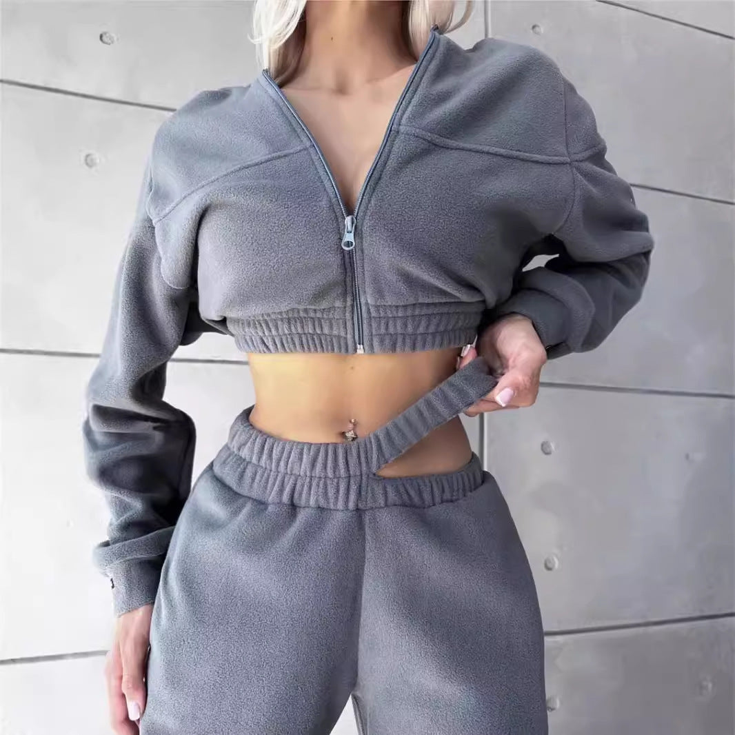 Damen sportliches Fleece-Set mit cropped Hoodie und elastischer Hose Heidi-Mode