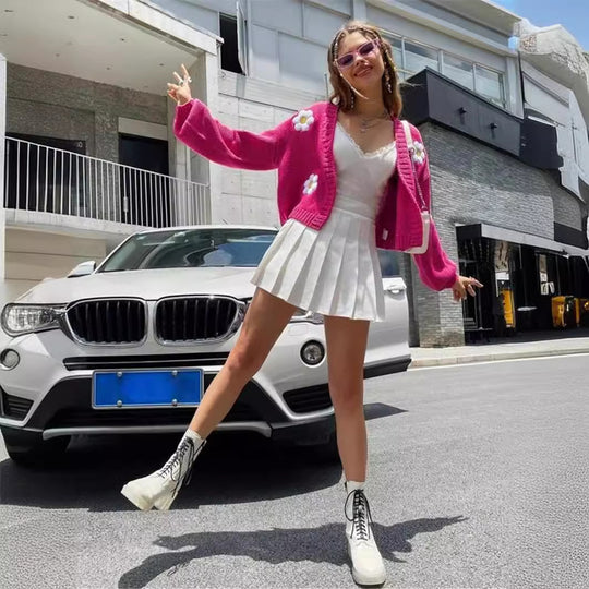 Damen Strickjacke mit floralen Applikationen Heidi-Mode