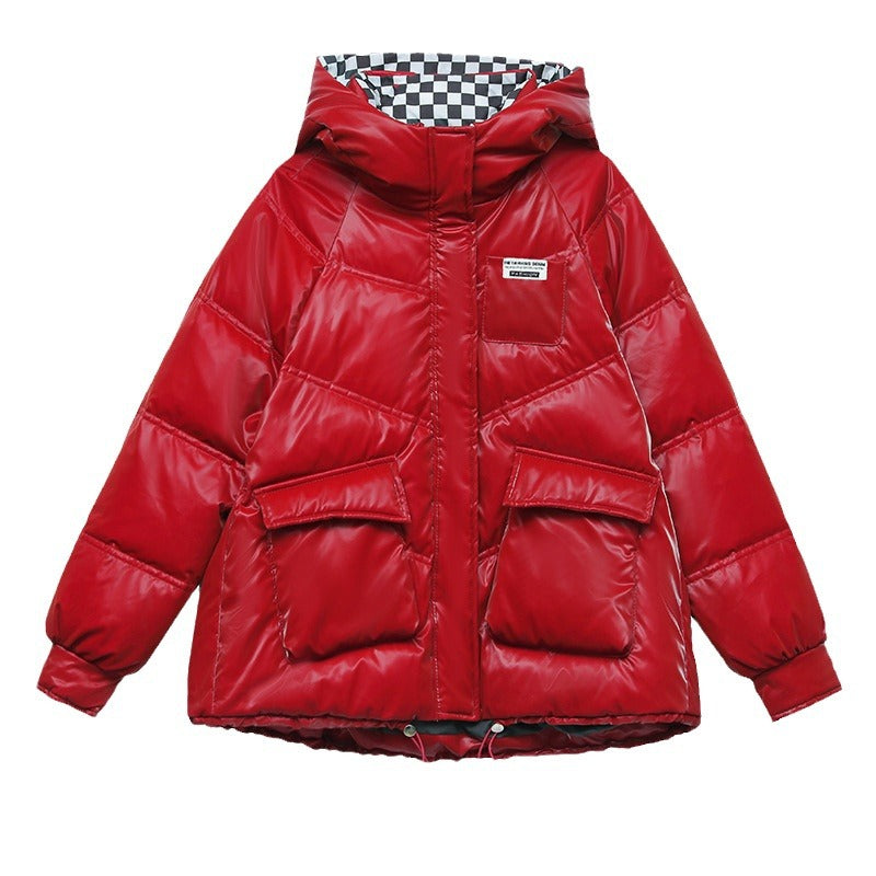 Damen modische kurze Pufferjacke mit Kapuze und praktischen Taschen Heidi-Mode