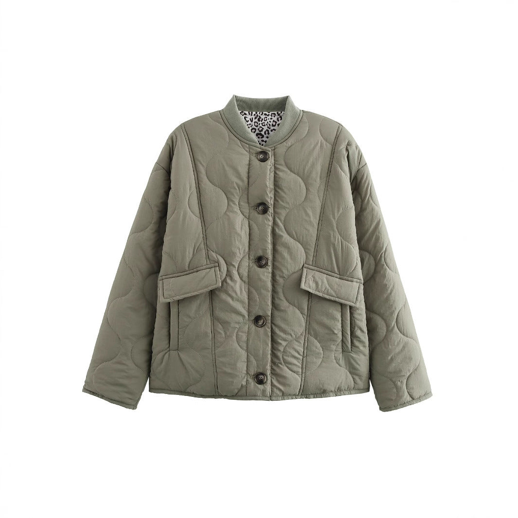 Damen gesteppte Kurzjacke mit Taschen und modernem Kragen Heidi-Mode