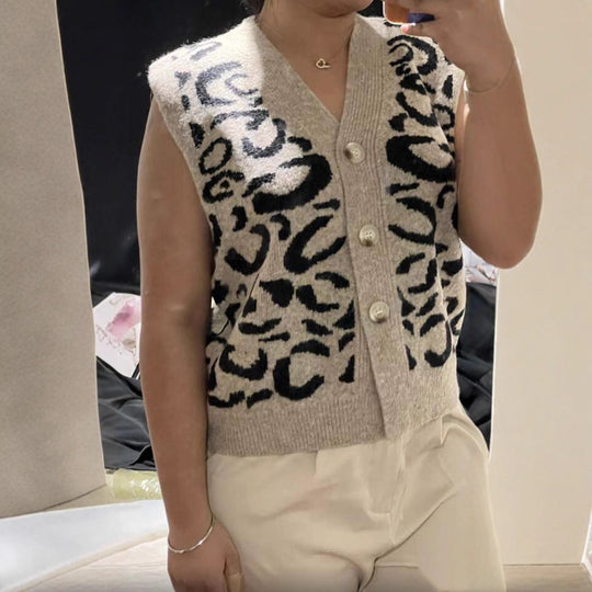 Damen Gemusterte Strickweste mit Knopfverschluss und Taschen Heidi-Mode