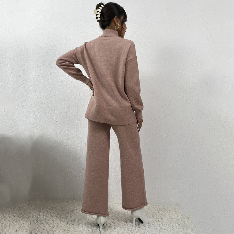 Damen eleganter Strickanzug mit hohem Kragen und farbenfrohem Muster Heidi-Mode