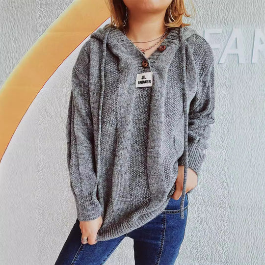 Damen lockerer Strickpullover mit Kapuze und dekorativen Knöpfen Heidi-Mode