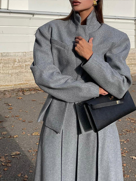 Damen elegante Oversize-Jacke mit hohem Kragen und strukturierten Ärmeln Heidi-Mode