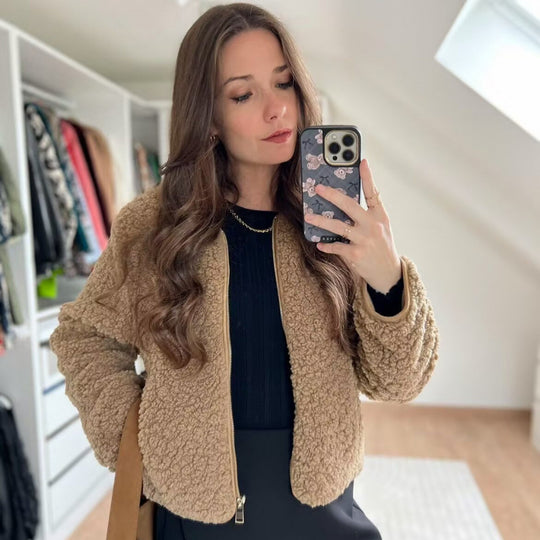 Damen Teddyjacke mit Reißverschluss und seitlichen Eingrifftaschen Heidi-Mode