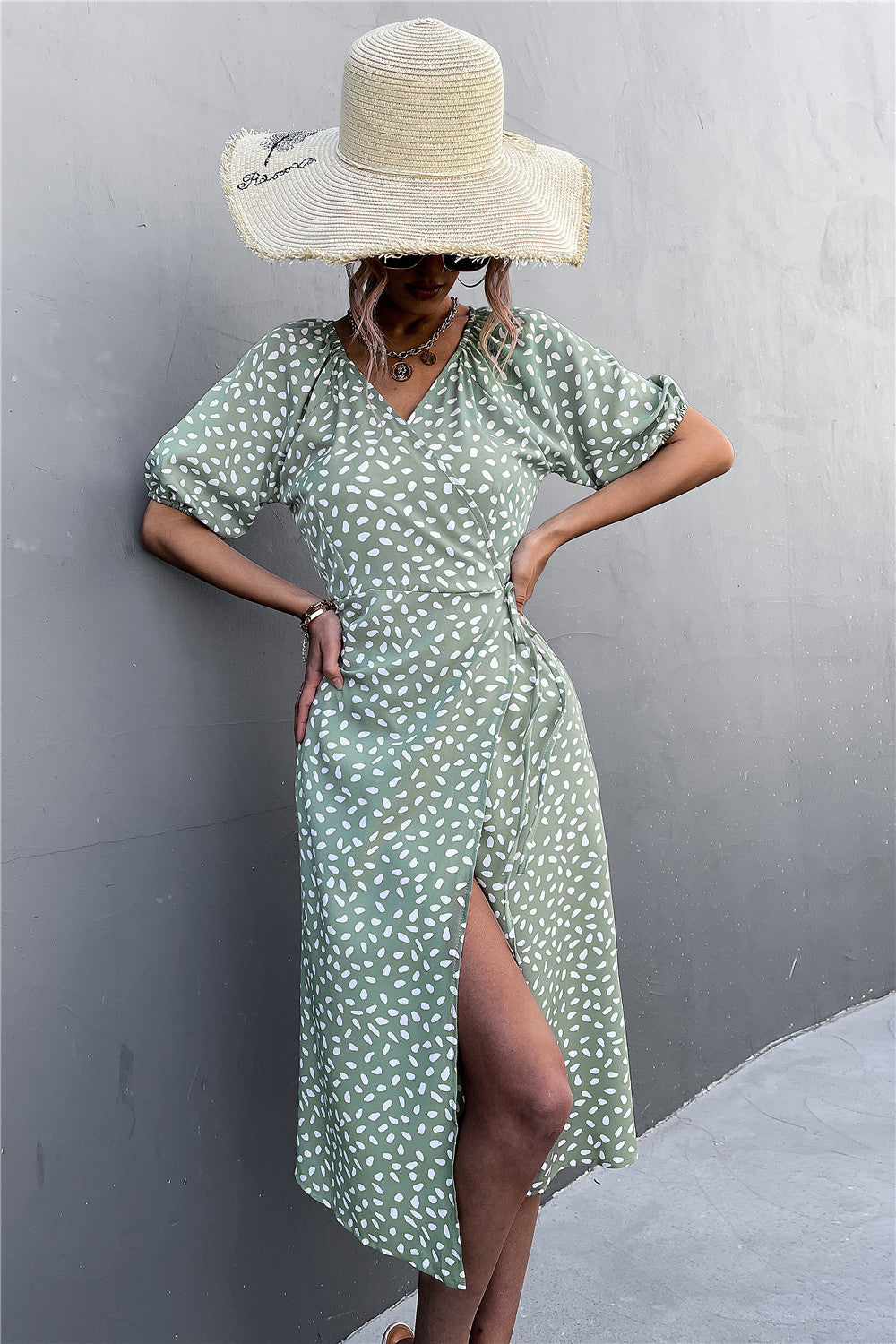 Damen Wickelkleid mit eleganten Puffärmeln und modernem Muster Heidi-Mode