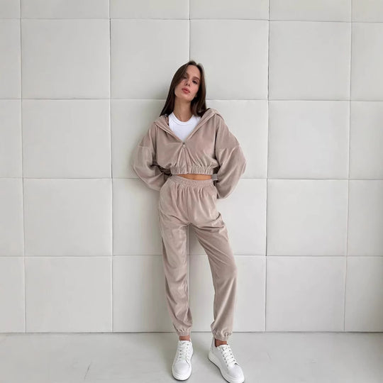 Damen Sportliche Velours-Jacke mit modernem Reißverschluss und elastischem Bund Heidi-Mode