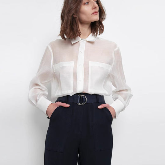 Damen transparente Bluse mit klassischem Kragen und dekorativen Taschen Heidi-Mode