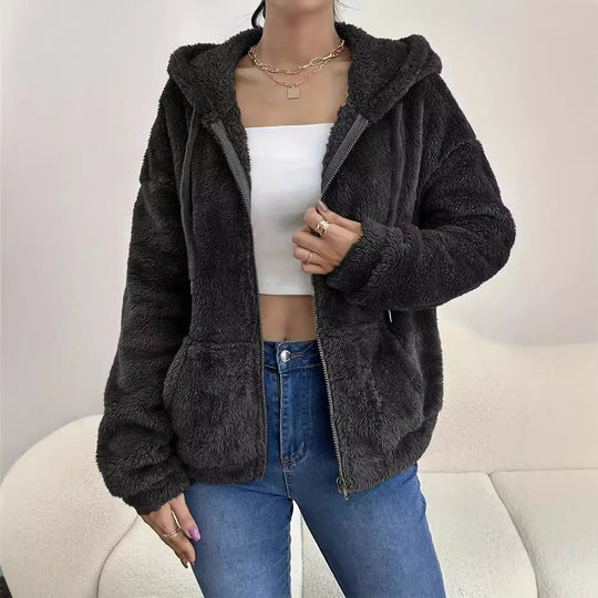 Damen kuschelige Fleecejacke mit Kapuze und seitlichen Taschen Heidi-Mode