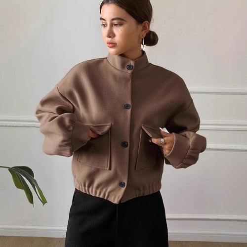 Damen Modische Kurzjacke mit Stehkragen und praktischen Taschen Heidi-Mode