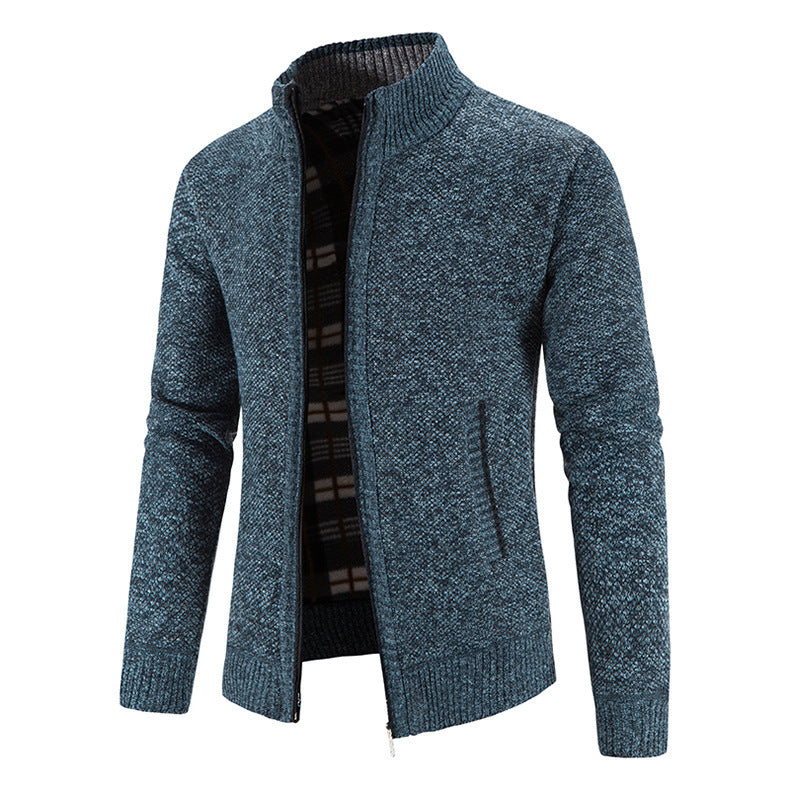 Herren Strickjacke mit modernem Stehkragen und praktischen Taschen Heidi-Mode
