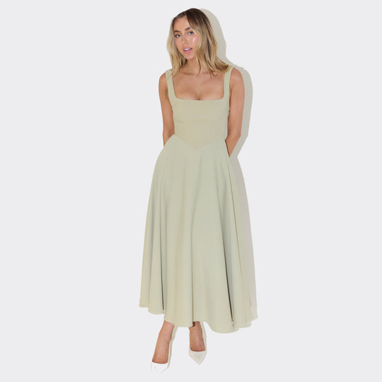 Damen Elegantes Maxikleid mit traumhaftem A-Linien Schnitt und schickem Quadrat-Ausschnitt Heidi-Mode