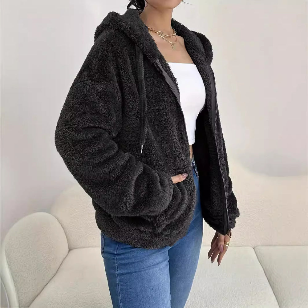 Damen kuschelige Fleecejacke mit Kapuze und seitlichen Taschen Heidi-Mode