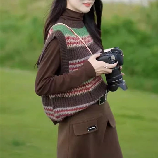 Damen lässiger Strickoversize-Pullover mit buntem Streifenmuster und ärmellosem Design Heidi-Mode