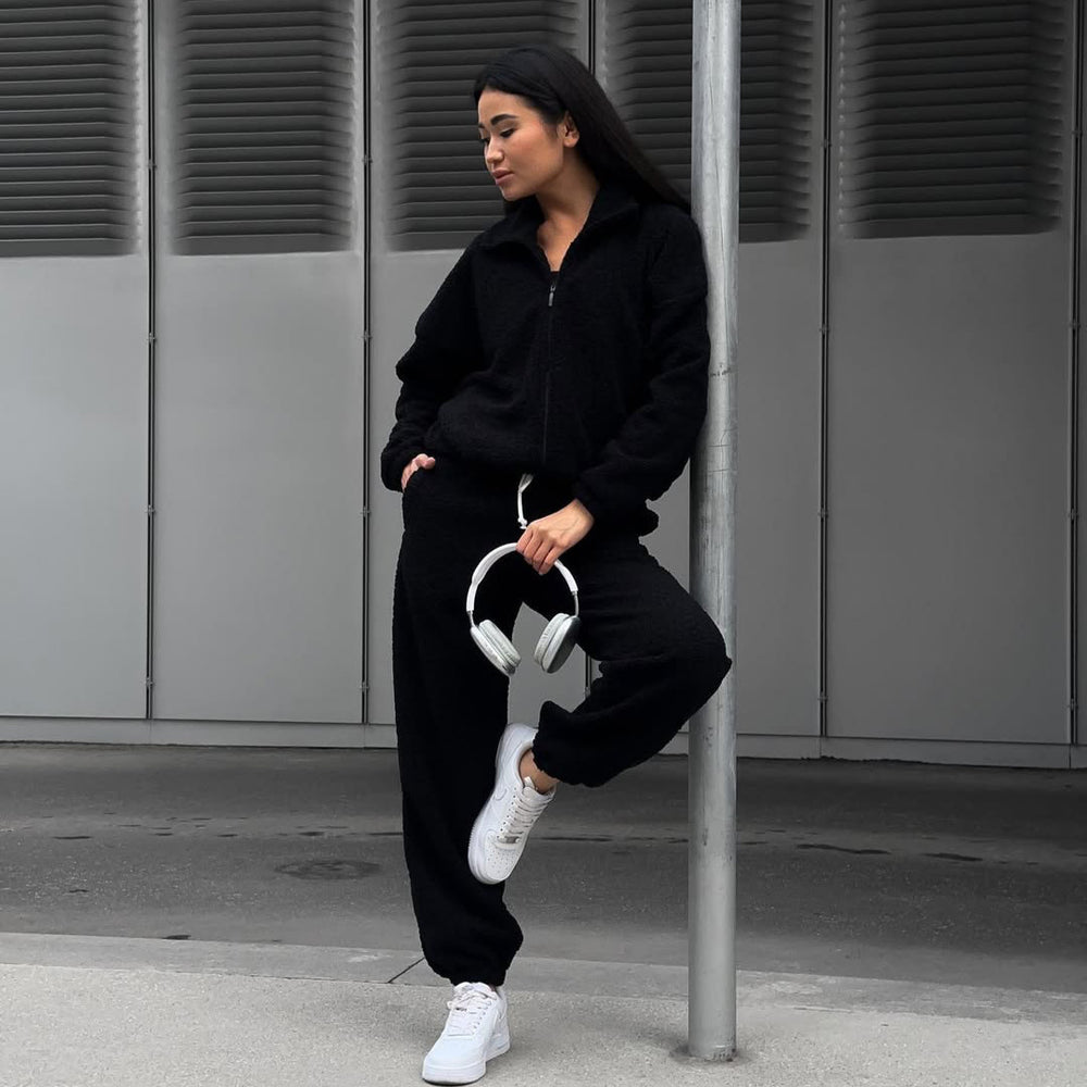 Damen gemütliches Fleece-Jogginganzug-Set mit Kapuze und elastischem Bund Heidi-Mode